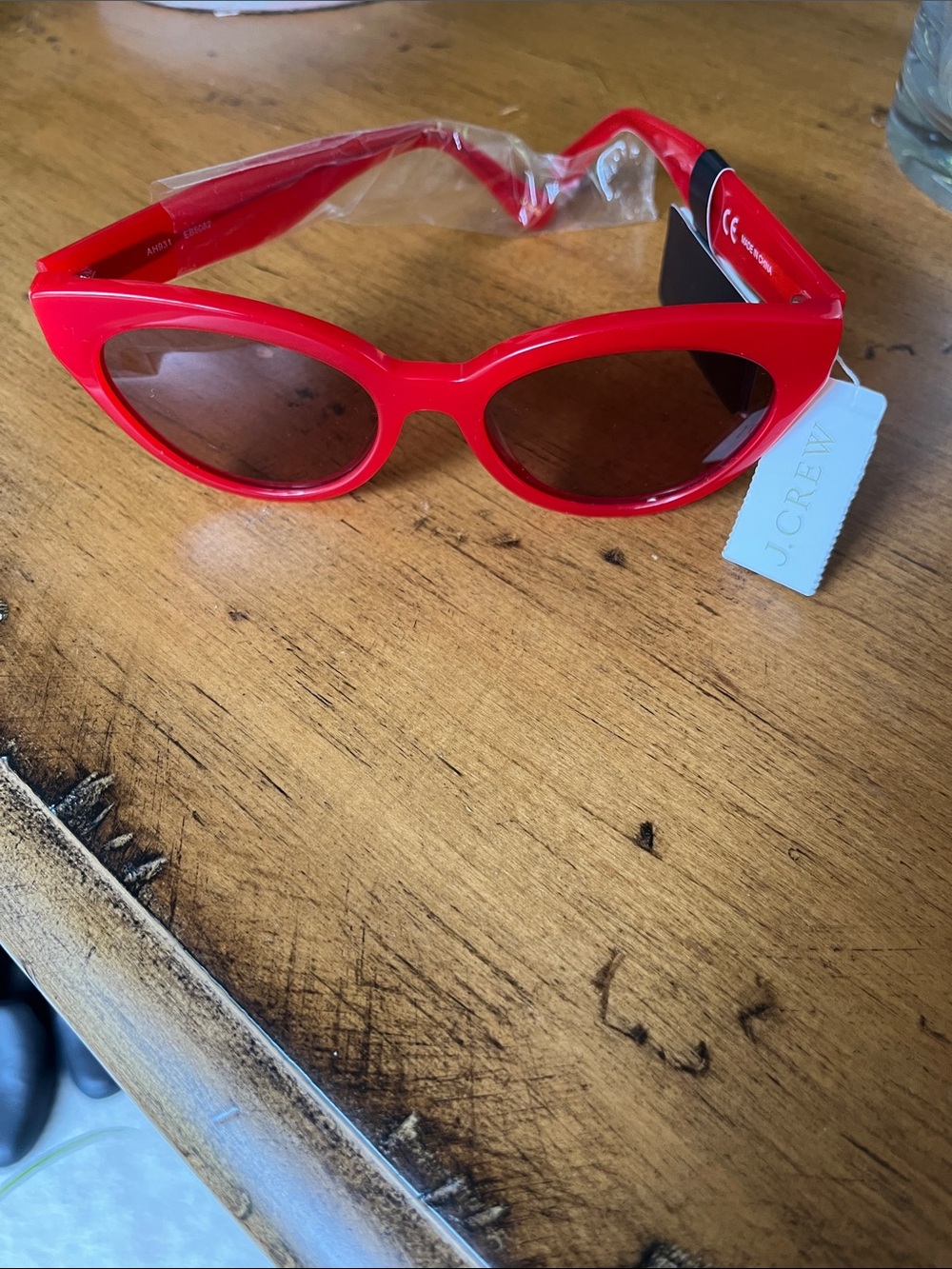 J CREW Pacific Cat Eye Sunglasses Woman Neon Red new with tag!